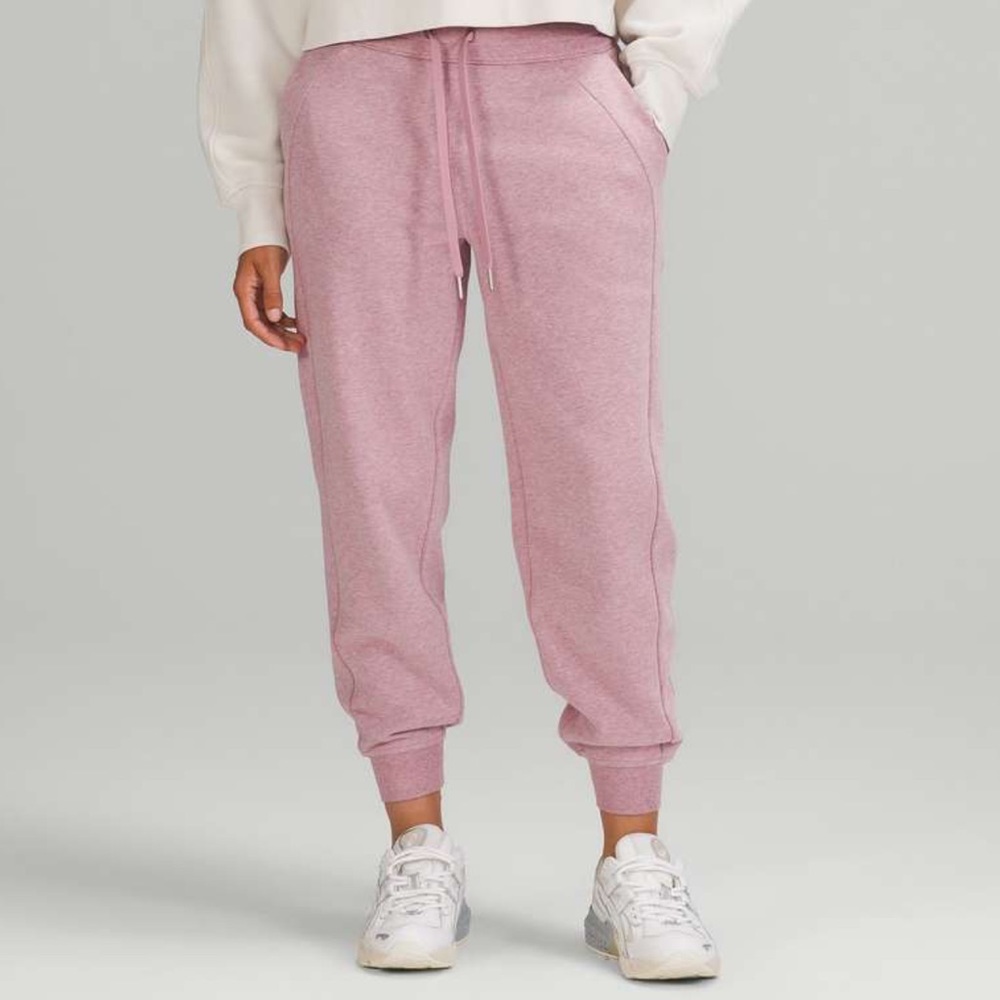 Lululemon Scuba High-Rise Jogger 7/8 Length in Heathered Pink Taupe || size 6